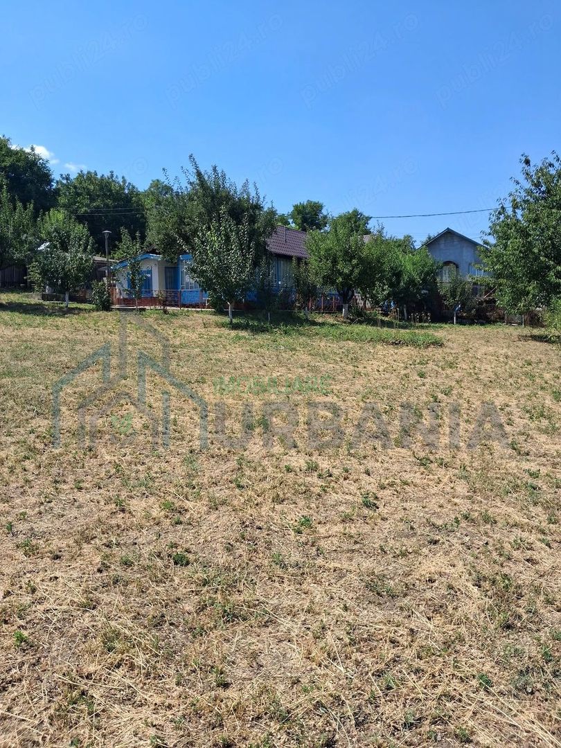 Casă locuibilă pe teren de 1.000 mp în Vânători-Popricani, la 8 km de Iași - Poză 1