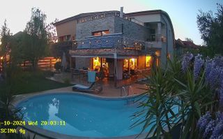 Vila cu piscina British School - Poză 1