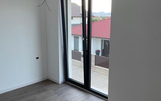 De vanzare 1/2 duplex finisat, 4 camere, 326mp teren, Cetate - Poză 9