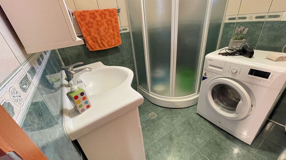 Casa P+1 in zona Blascovici - Poză 8