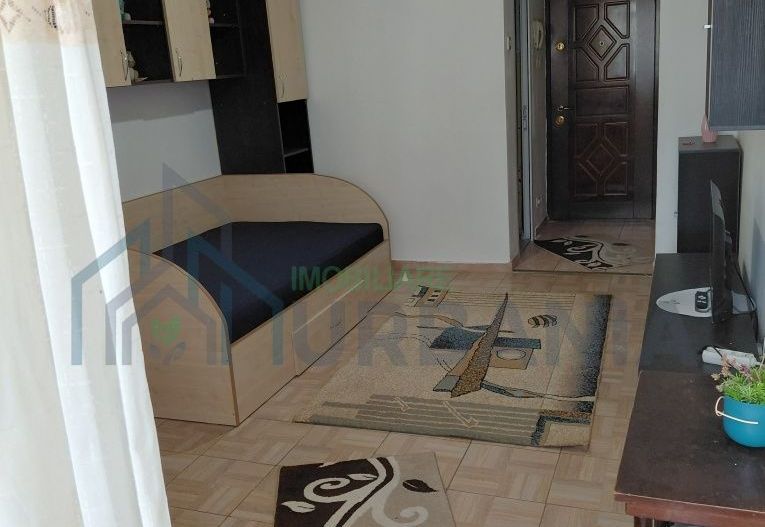 Inchiriez garsoniera gara nicolina - Poză 2