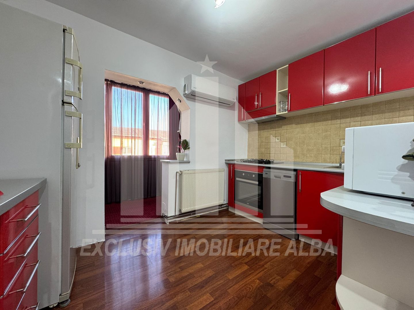 Apartament cu 3 camere decomandate, 67 mp | Cetate - zona Mercur - Poză 3