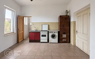 Casa solida cu teren intravilan de 1.555 mp, Sebis, jud. Arad - Poză 11