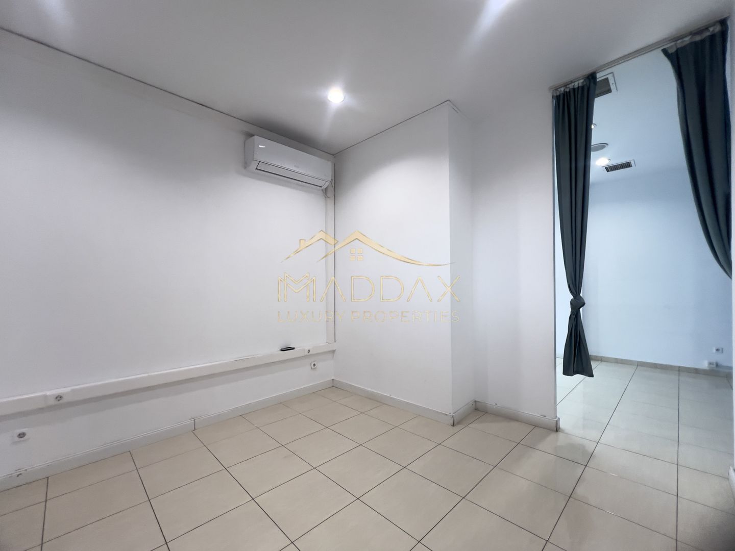 Spatiu Comercial Stradal**240mp**2 locuri parcare//Bdul Ion MIhalache - Poză 7