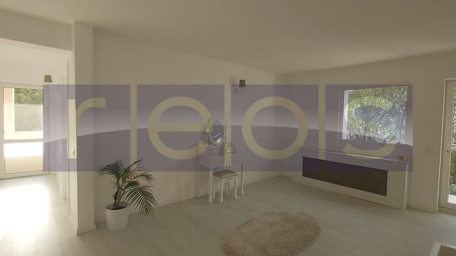 VANZARE VILA 5 CAMERE - DECOMANDATA- PADUREA  BANEASA - Poză 1