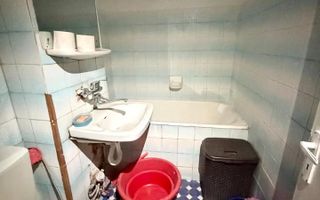 Apartament semidecomandat cu 2 camere, 42m pătrați ,65000 euro, Zimbru - Poză 4