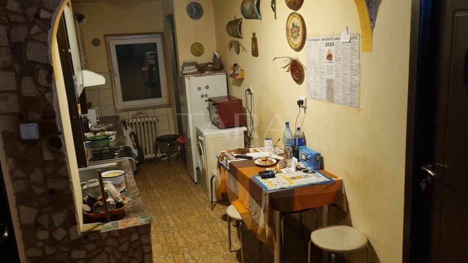 Apartament cu 3 camere Zona Gruia - Poză 4
