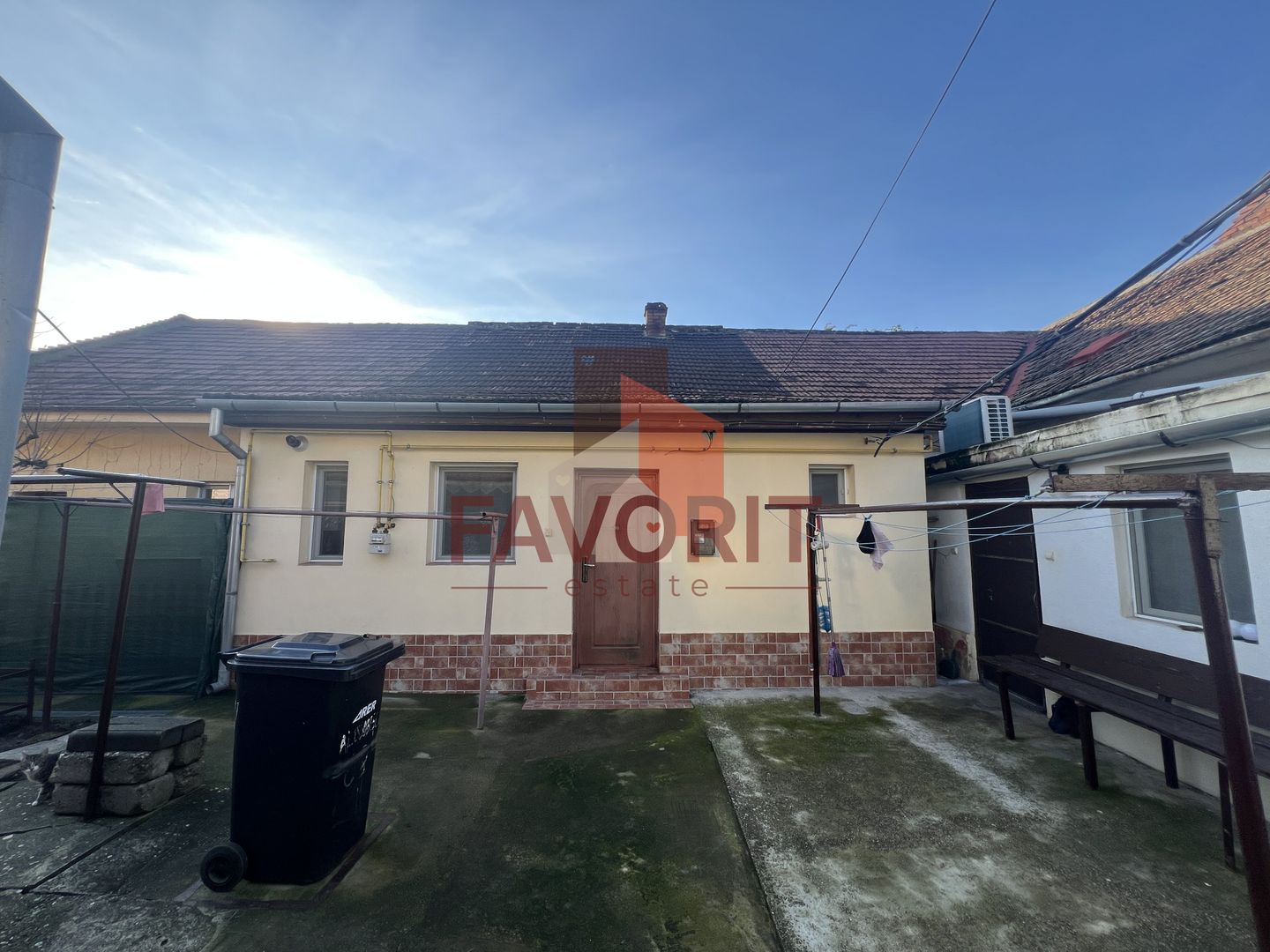 Apartament 2 camere la curte comună | zona Odobescu - Poză 1