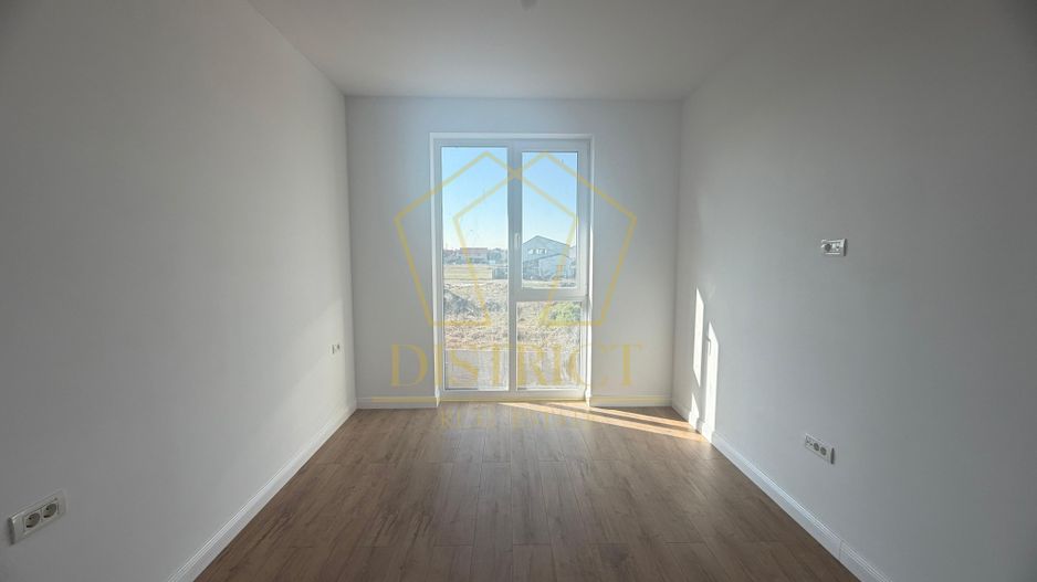 Duplex superb cu 5 camere despărțit prin camera tehnica I Mosnita Noua - Poză 3