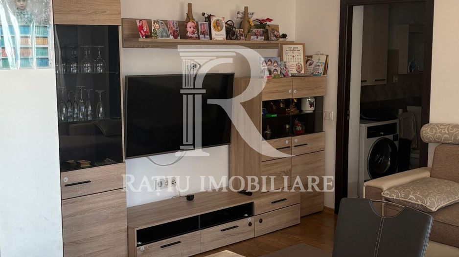 Apartament cu 3 camere | Decebal | Oradea - Poză 3