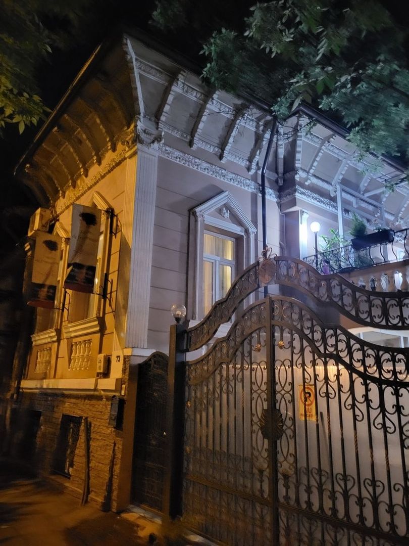 Bulevardul Ferdinand || Vila Lux 7 Camere  || Curte Terasa || 5 locuri parcare - Poză 2