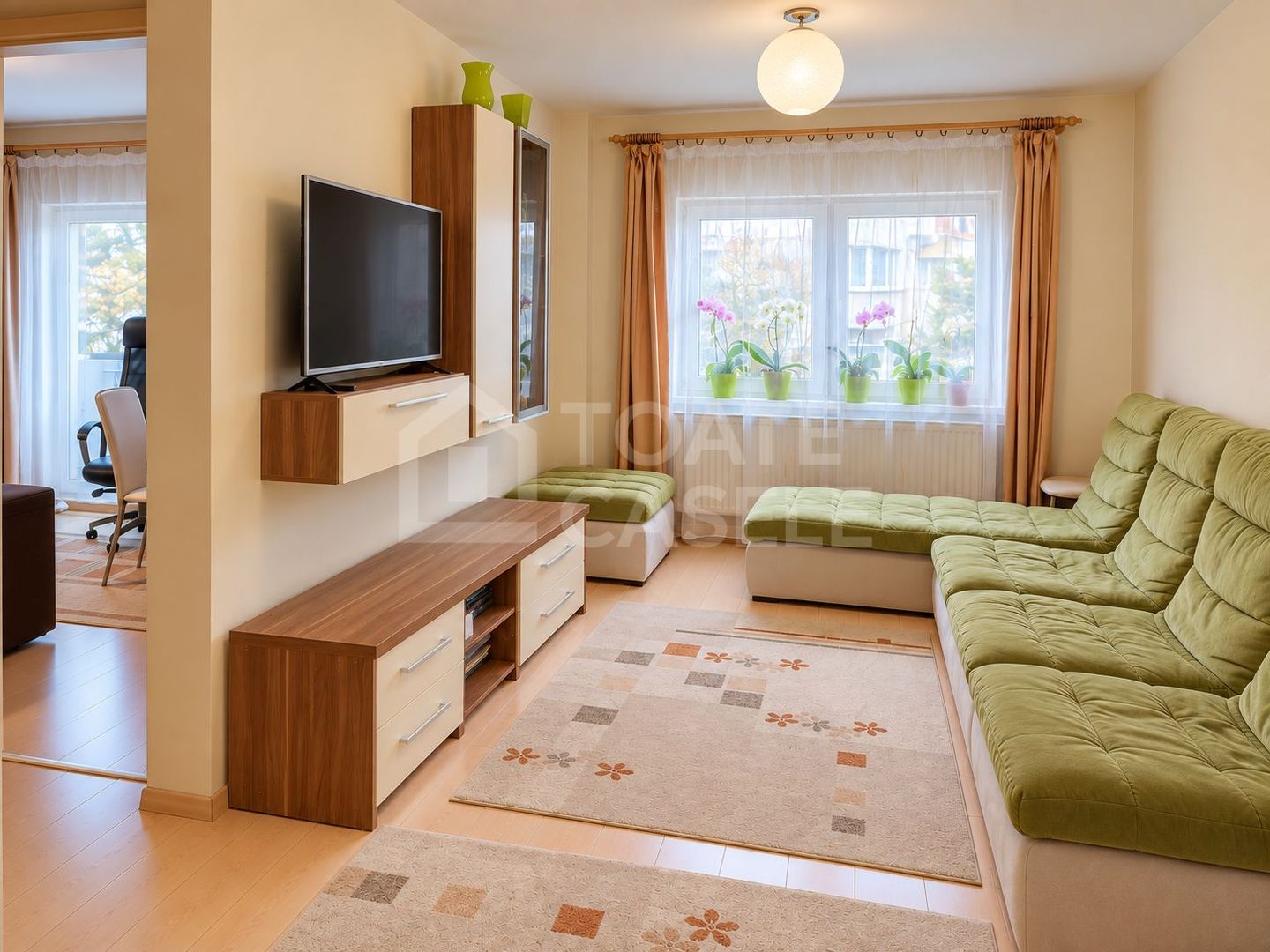 Apartament 4 camere | Etaj intermediar | Plopilor - Poză 1