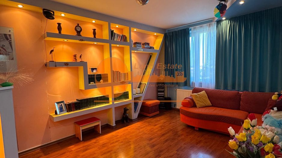 Apartament spațios și luminos – complet mobilat, etaj 3/4, Rahova - Poză 1