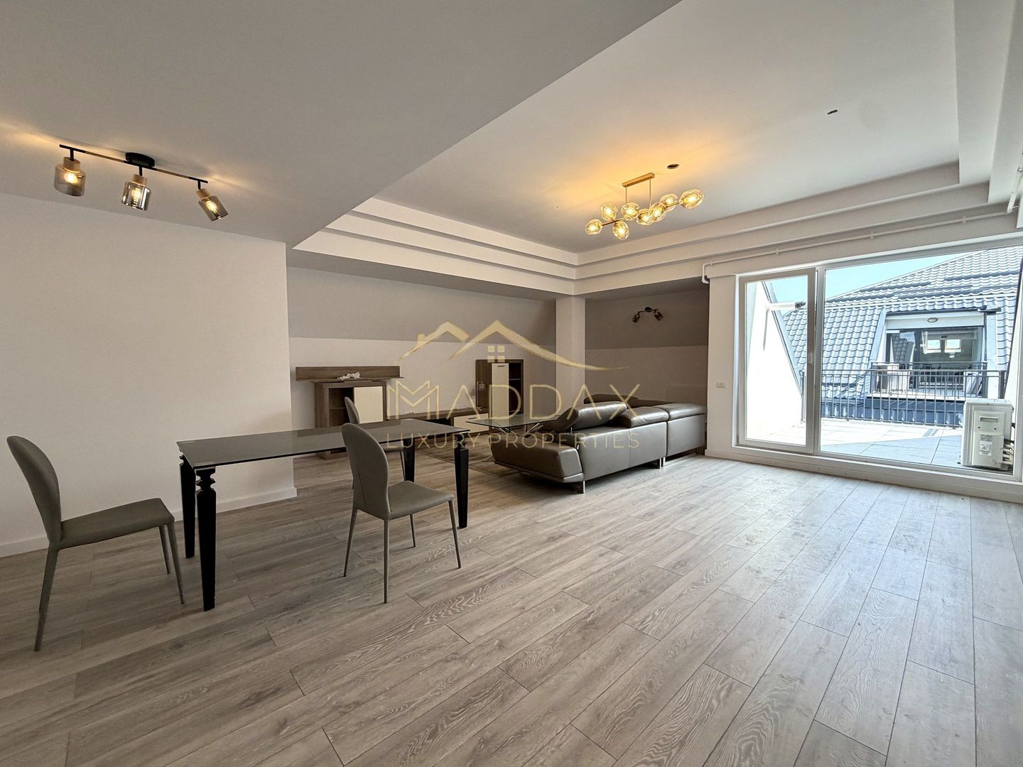 Apartament 3 camere // 134,4 mp utili + parcare // Aviatiei - Poză 2