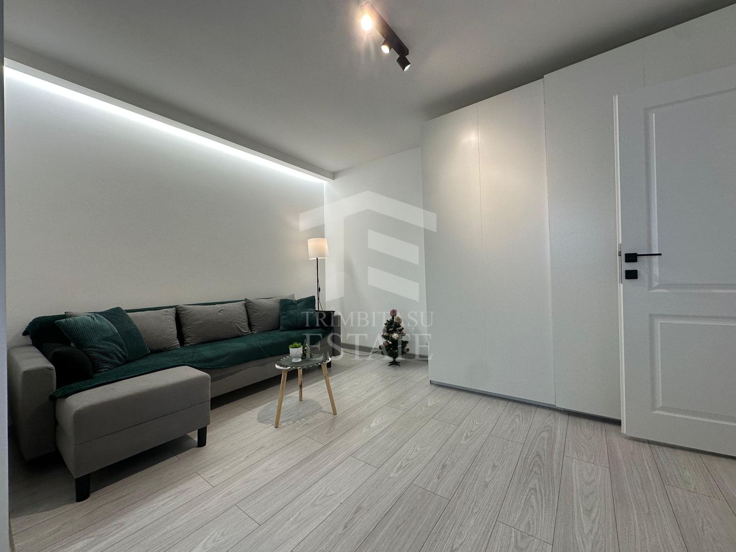 Apart 2 camere renovat 2024 Str Moldovița 0% comision! - Poză 1