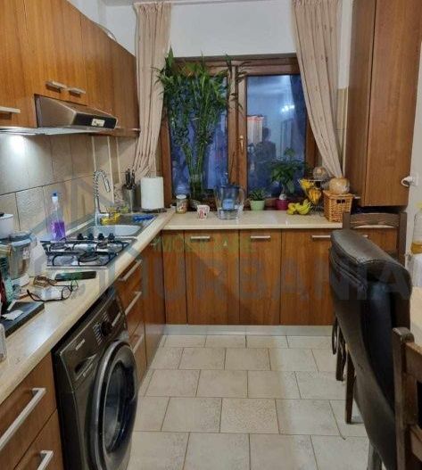 Apartament 3 camere decomandat, Podu Roș, Iași - renovat, utilat și mobilat - Poză 1