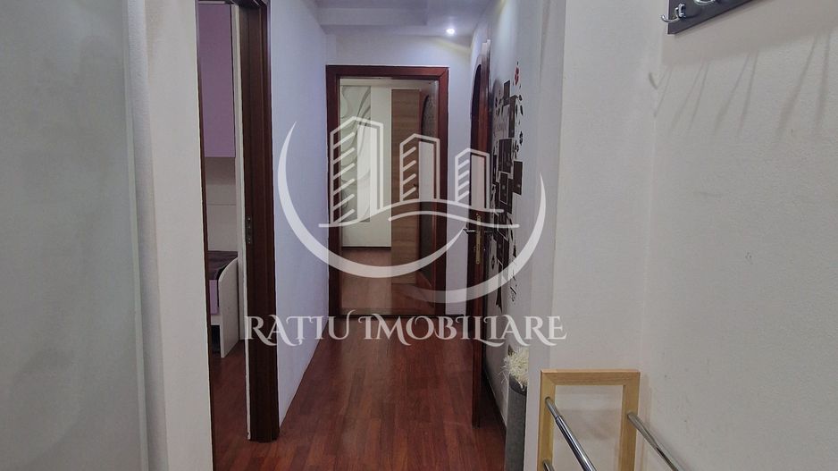 Apartament cu 3 camere | Ascensor | Rogerius | Oradea - Poză 6