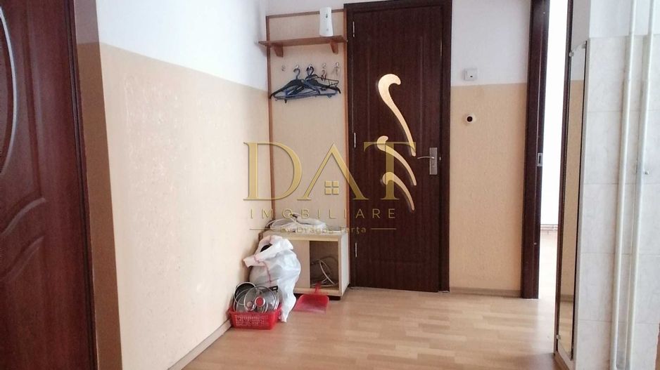 Apartament 2 camere decomandate |  etaj intermediar |  zona BIG - Poză 4