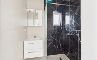 Casă modernă cu 4 camere în Becicherecul Mic - Poză 8