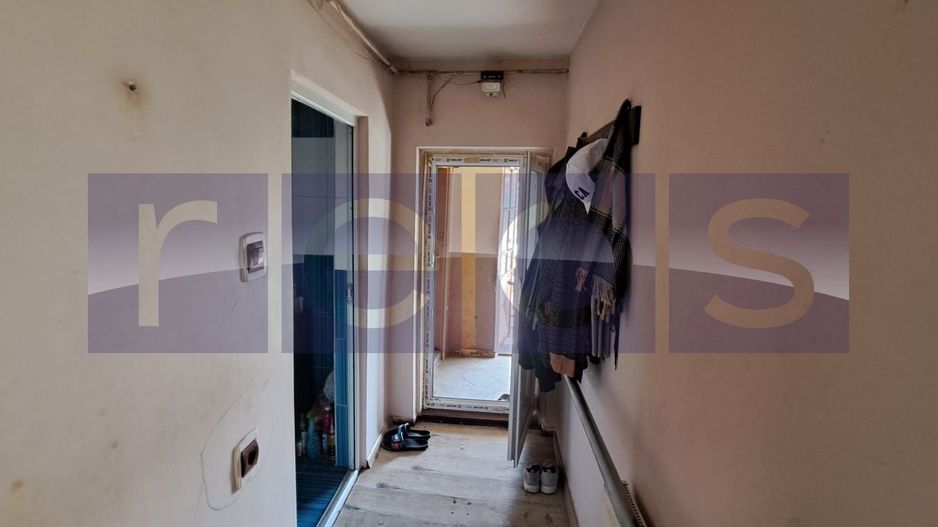 VANZARE CASA 5 CAMERE | TEREN 660 MP | ROSIORI DE VEDE - Poză 8