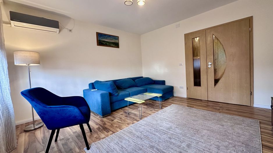 Apartament decomandat 3 camere de închiriat în Piața Bălcescu - Poză 4