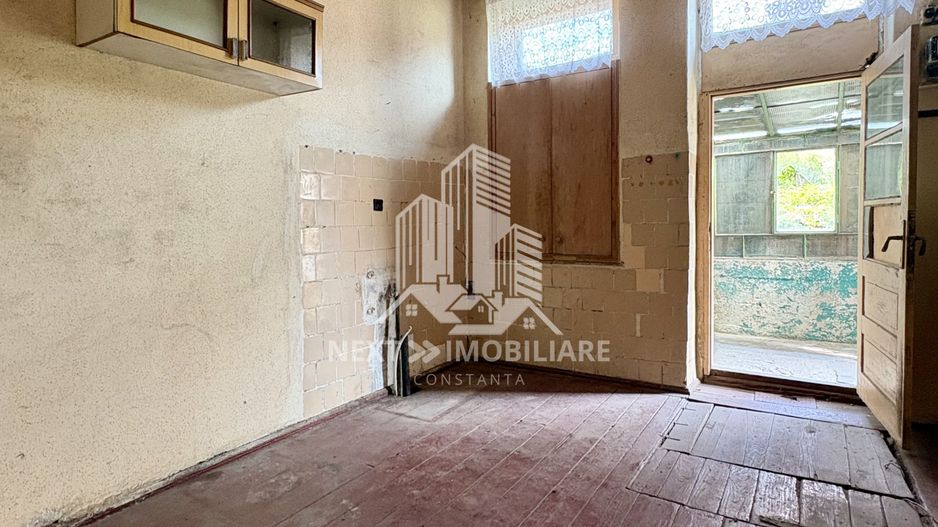 Casa de epoca renovabila in zona ICIL, Constanta - Poză 14