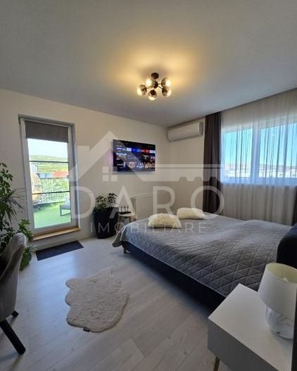 Penthouse 120 mp cu terase generoase - Poză 10