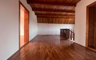 Vanzare casă spațioasă cu teren generos în Cândești Vale–jud Dambovita - Poză 10