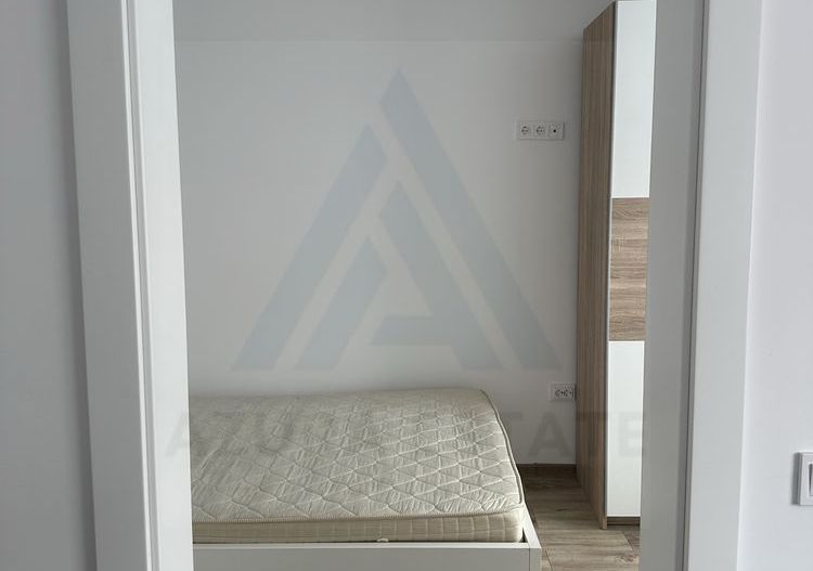 Apartament 3 camere semidecomandat etaj 2 strada Semaforului - Poză 7
