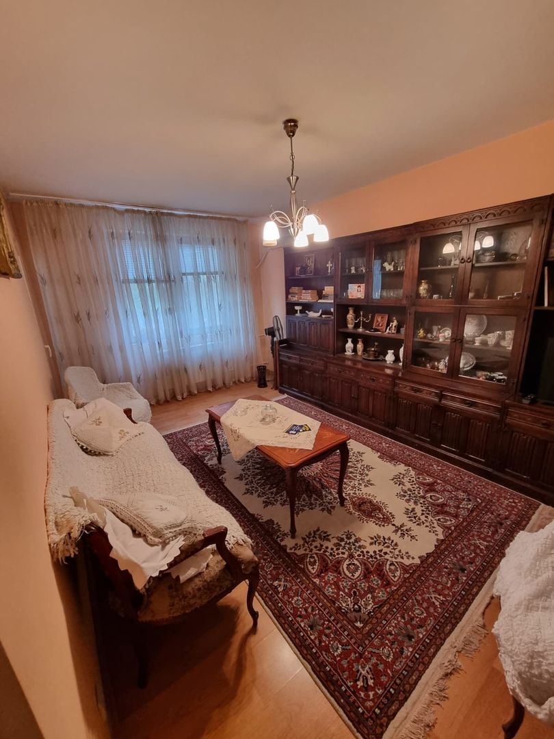 De vanzare apartament 2 camere 56mp, Margeanului/Rahova - Poză 2