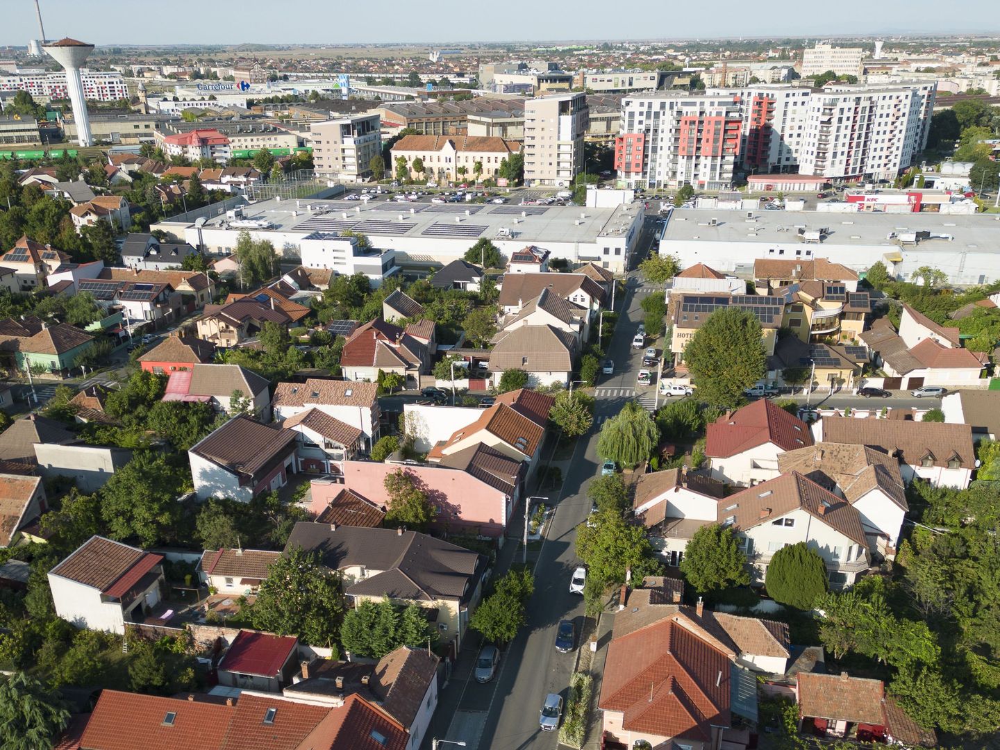 Casă cu teren în zona Funcționarilor - Poză 2