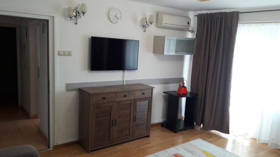 Studio spațios, mobilat complet, balcon, metrou 5 min, zona Decebal - Poză 3