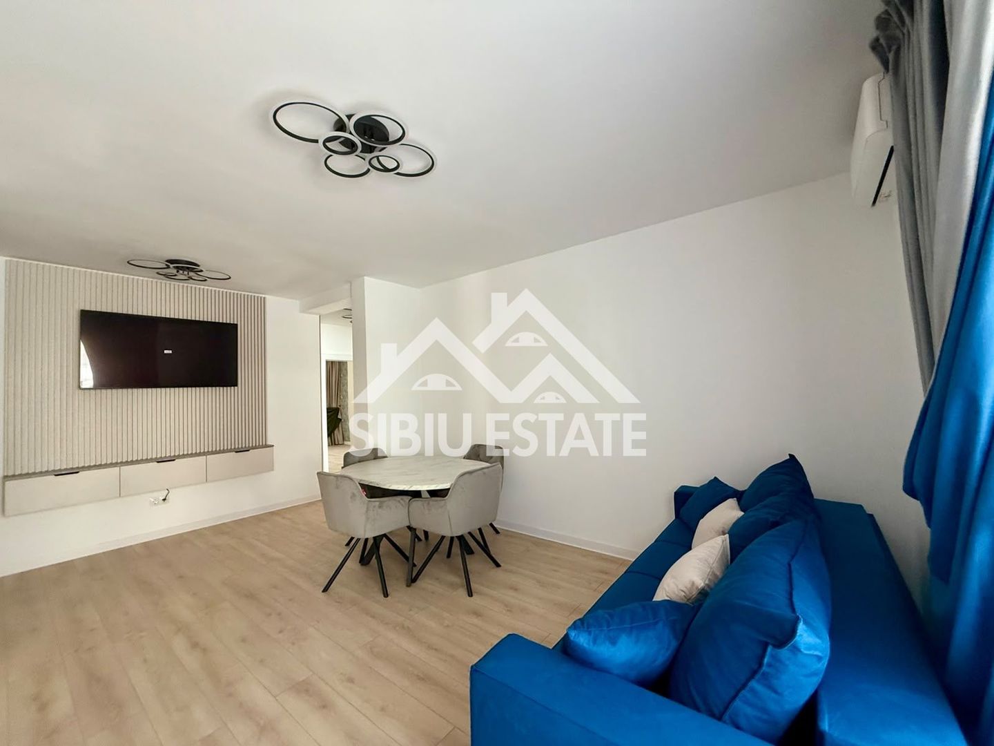 Apartament de lux – 3 camere, blacon si parcare - Poză 2