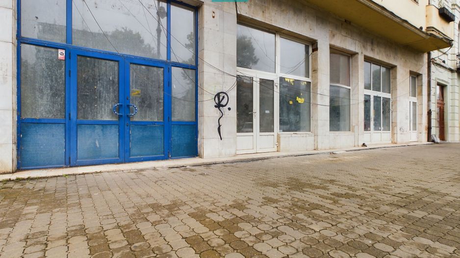 Spațiu comercial 53 mp pe Bulevardul Revoluției - Poză 3