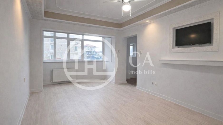 Garsoniera renovata de vânzare in zona Decebal, Oradea - Poză 1