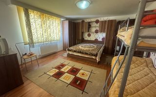 Proprietate deosebita in Filiasi - Poză 9