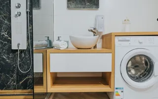 3 camere, ultracentral, Oradea. 235 000 E. Comision 0 - Poză 16
