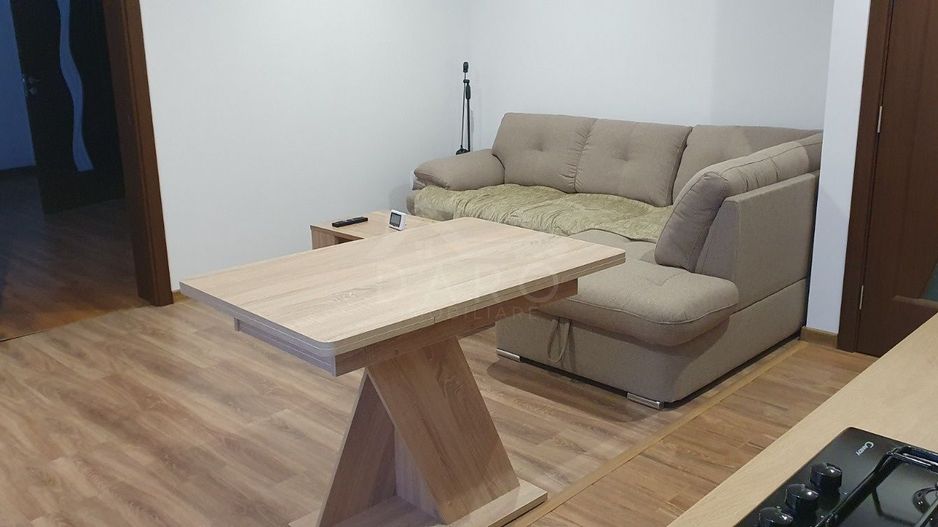 Inchiriez apartament cu doua camere, zona centrala - Poză 3
