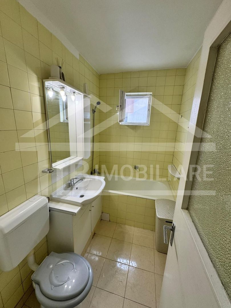 Apartament cu 3 camere, 55 mp, decomandat, Zona UMFST - Poză 11