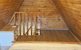 Complex din casa noua si 3 cabane, piscina încalzita 6600 mp teren - Poză 3