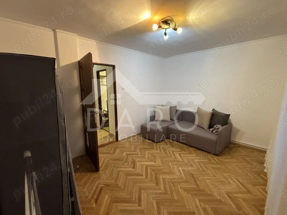 Apartament cu 3 camere în zonă centrală - Poză 7