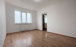 Apartament cu 3 camere decomandat Blv. Oituz - Poză 3