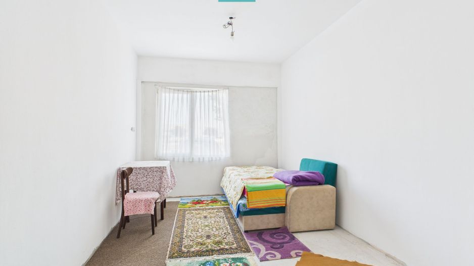 Casă P+E+M în zona Mehala pe arteră principală - Poză 2