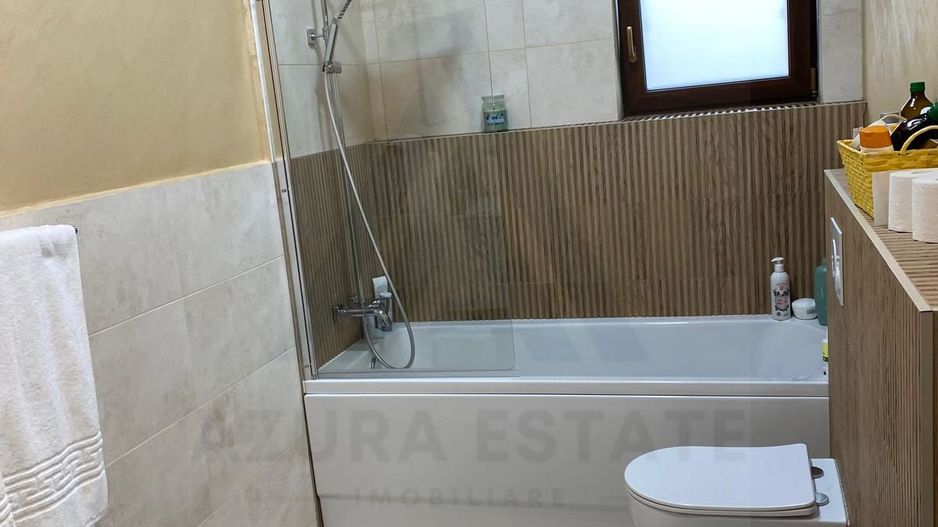 Casa ultrafinisata 199 mp utili garaj si teren 410 mp in Cisnadioara - Poză 8