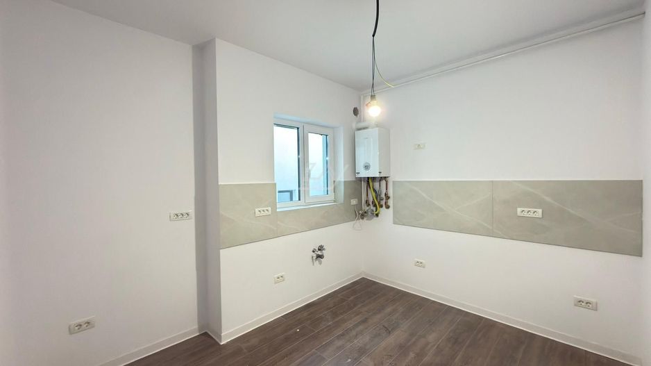 Bloc finalizat. Decomandat. 2 balcoane. Spatiu pod. - Poză 4