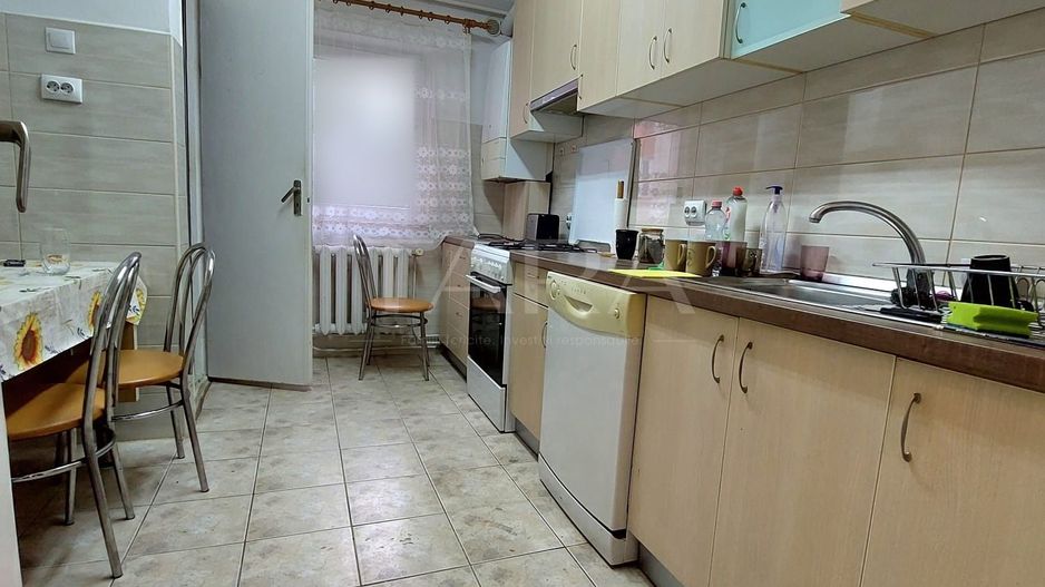 EXCLUSIVITATE. Apartament spațios, ideal familie. - Poză 1