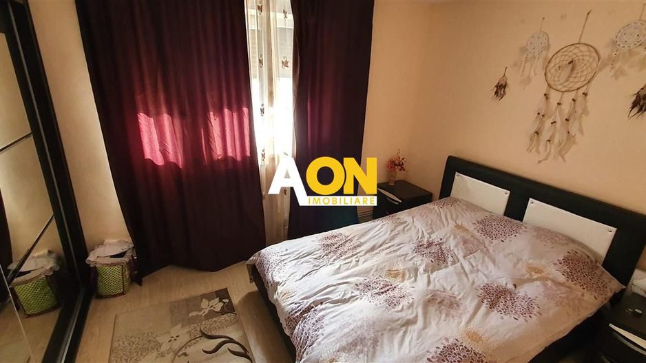 Apartament 3 camere, etaj intermediar, Cetate - Poză 3