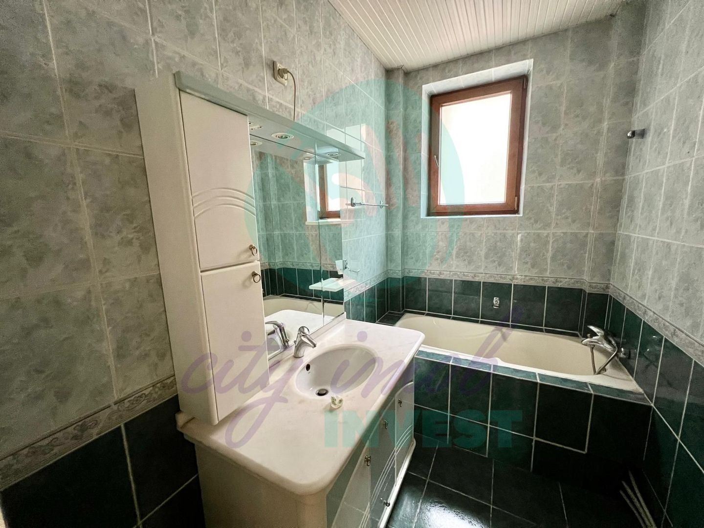 4 camere in Vila interbelica 106mp-Centrala proprie- Calea Calarasilor - Poză 12