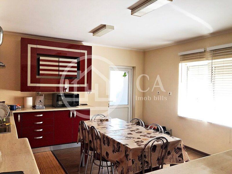 Casa de vanzare cu 6 camere in Osorhei, Bihor - Poză 3