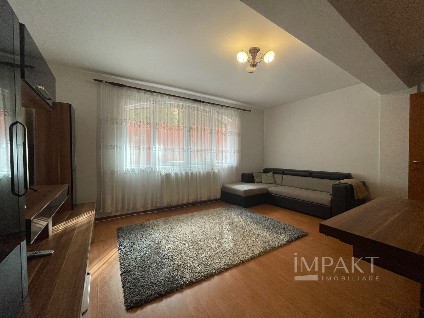 Apartament cu 2 camere, spre închiriere în Andrei Muresanu - Poză 1
